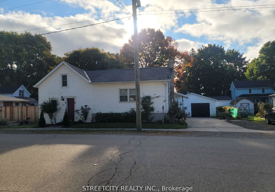 156-maple-street-west-elgin-ontario-x12910604