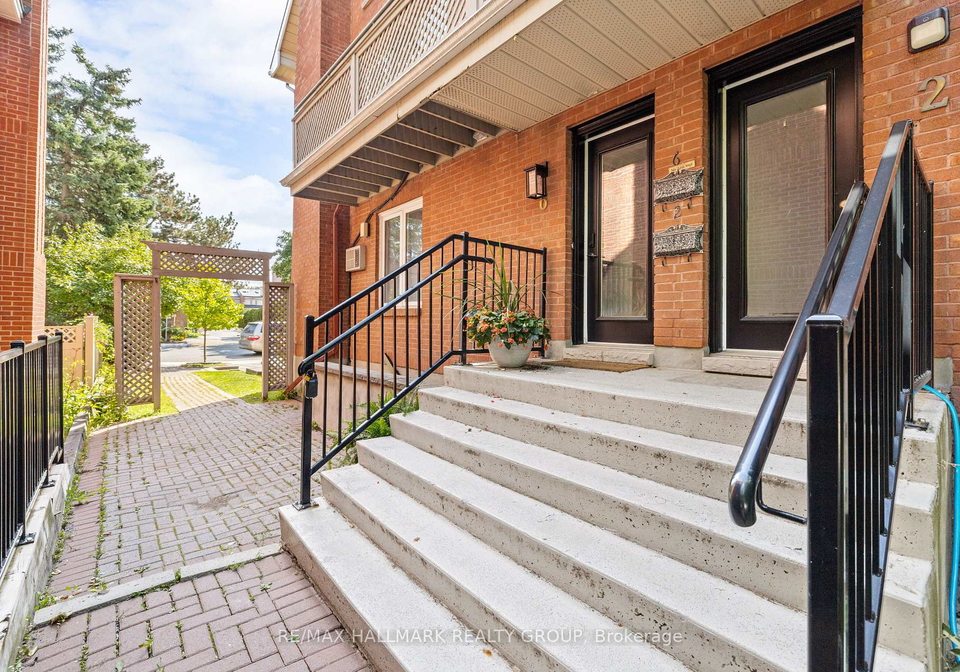 19-montcalm-street-ottawa-ontario-x12910698