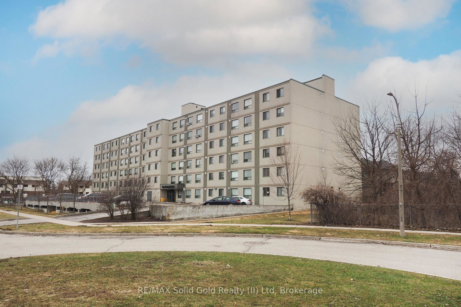 18-holborn-court-kitchener-ontario-x12910980