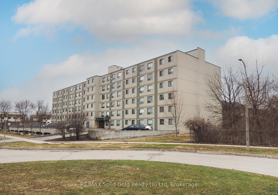 18-holborn-court-kitchener-ontario-x12910980
