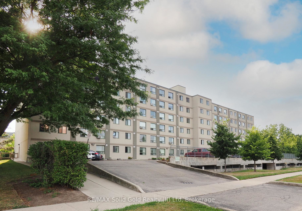 18-holborn-court-kitchener-ontario-x12910980