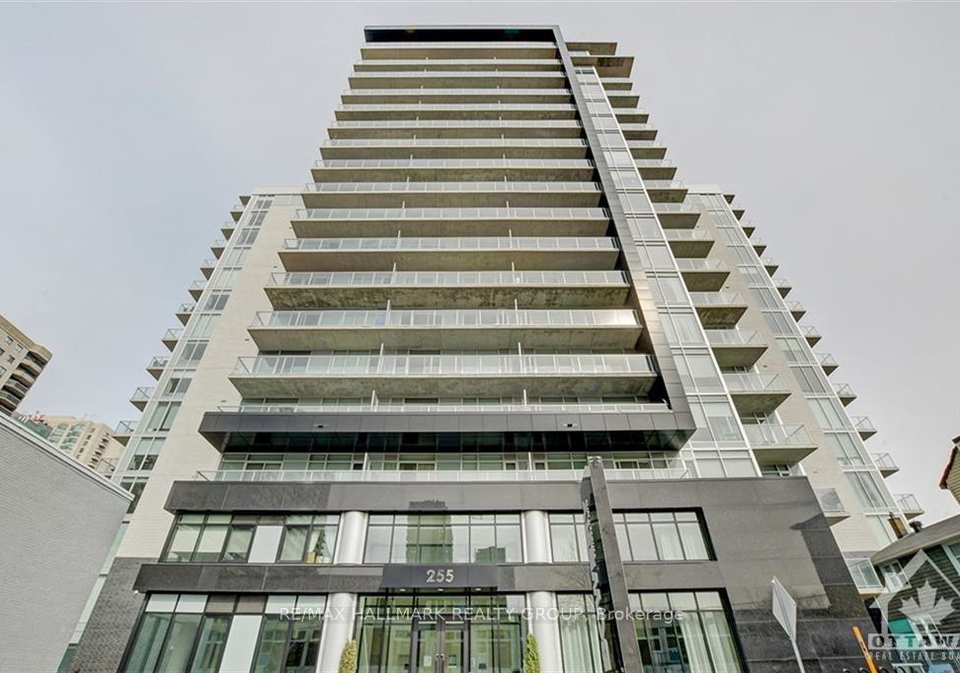 255-bay-street-ottawa-ontario-x12911032