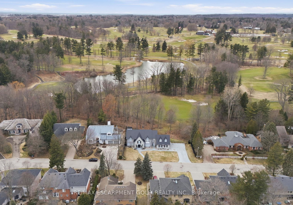 132-chancery-drive-hamilton-ontario-x12911114