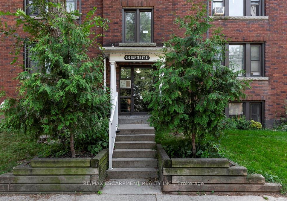 352-hunter-street-e-hamilton-ontario-x12911220