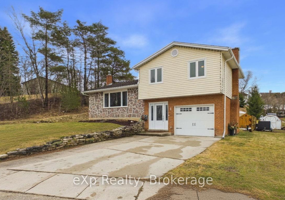 1-centennial-drive-brockton-ontario-x12911280