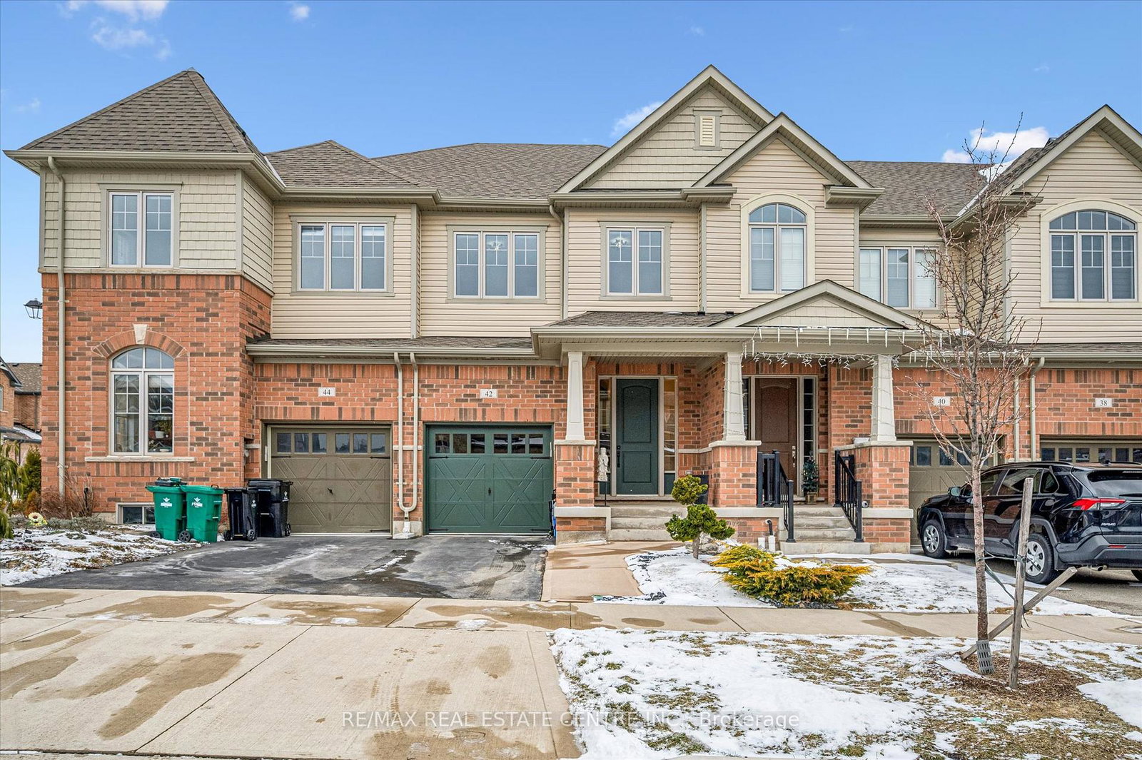 42-stonehill-avenue-kitchener-ontario-x12911288