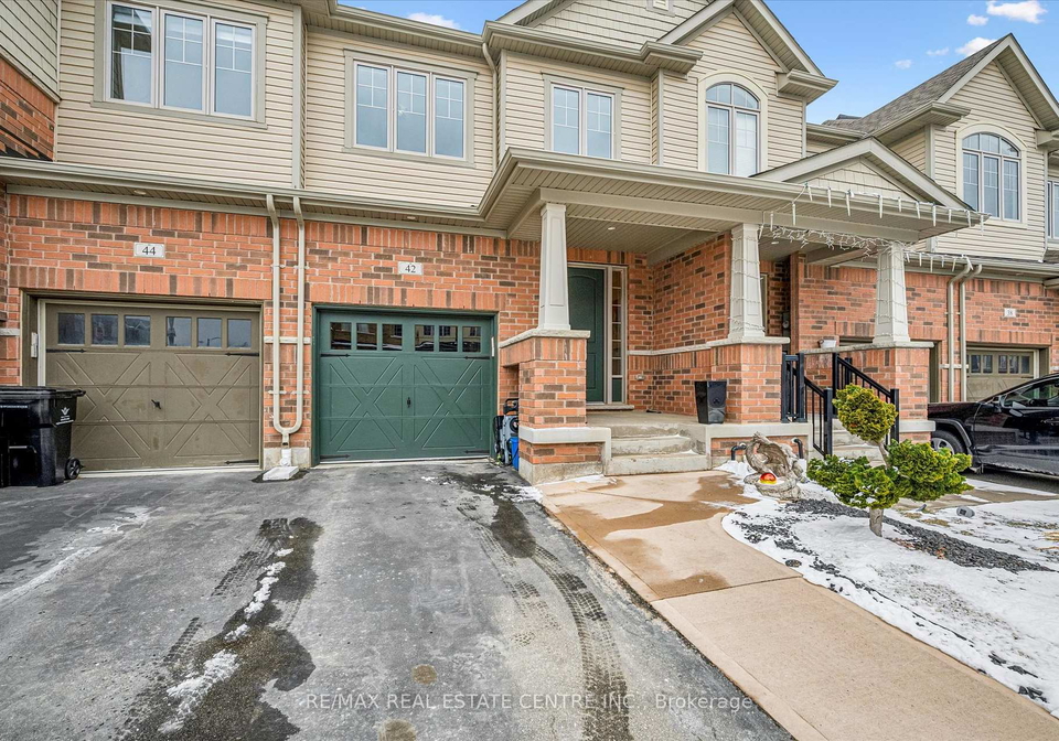 42-stonehill-avenue-kitchener-ontario-x12911288