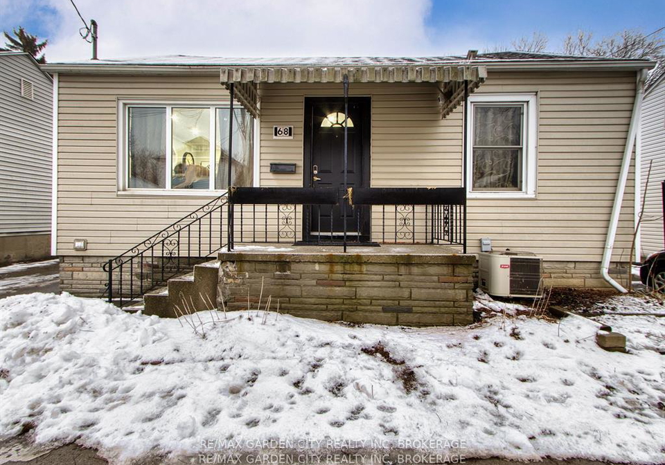 68-carlton-street-st-catharines-ontario-x12911512
