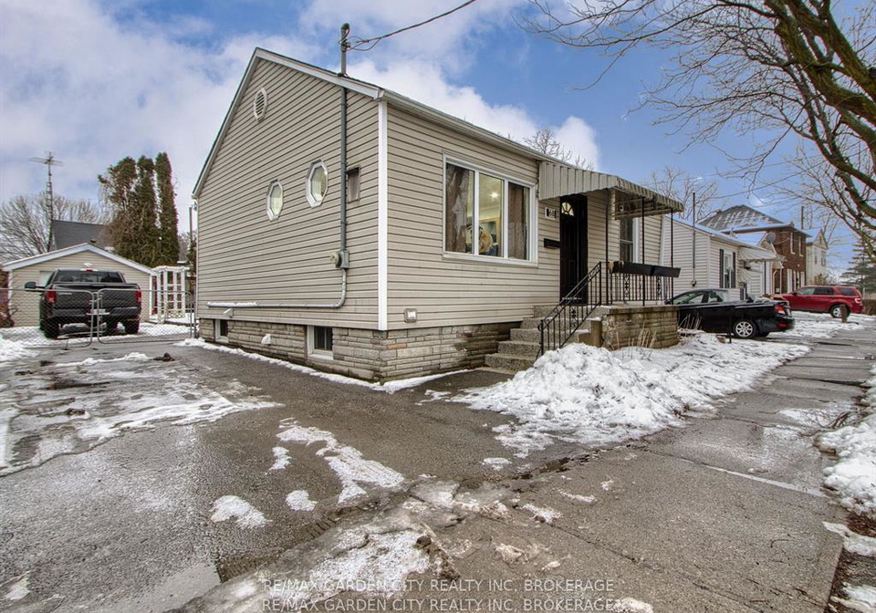 68-carlton-street-st-catharines-ontario-x12911512