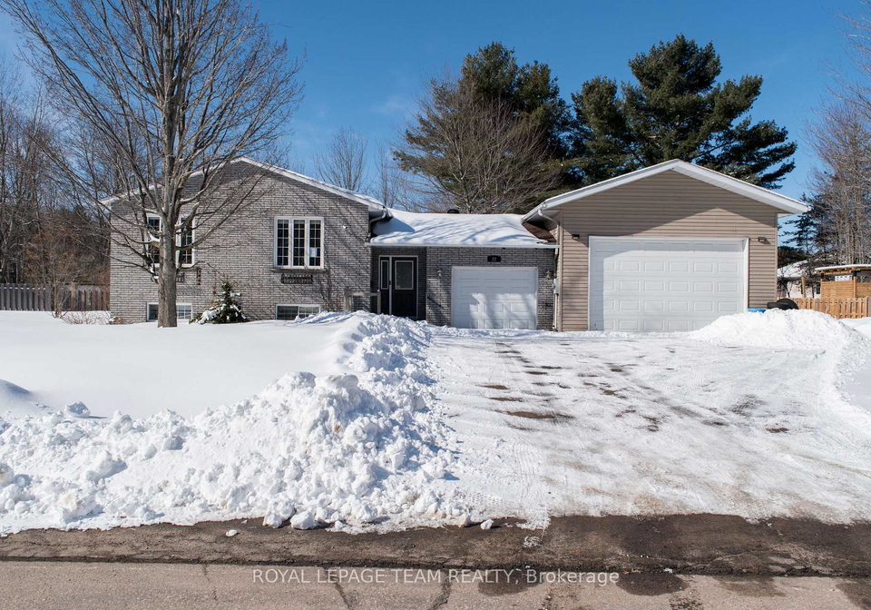 22-ravenwood-crescent-petawawa-ontario-x12911636