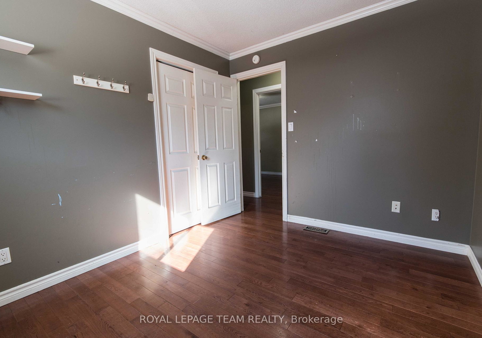 22-ravenwood-crescent-petawawa-ontario-x12911636