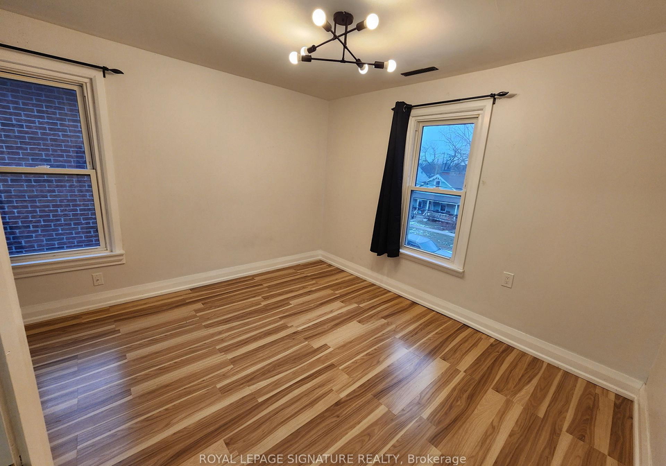 731-st-antoine-crescent-windsor-ontario-x12912238