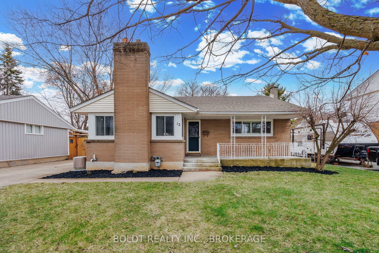 12-sunnyside-drive-st-catharines-ontario-x12912290
