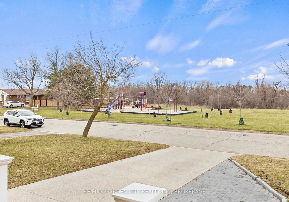 18-thorncliff-drive-st-catharines-ontario-x12912932
