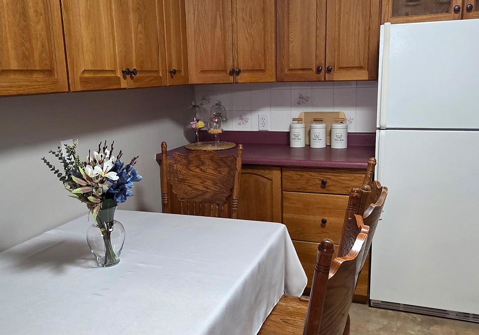 4-gearin-street-quinte-west-ontario-x12912988