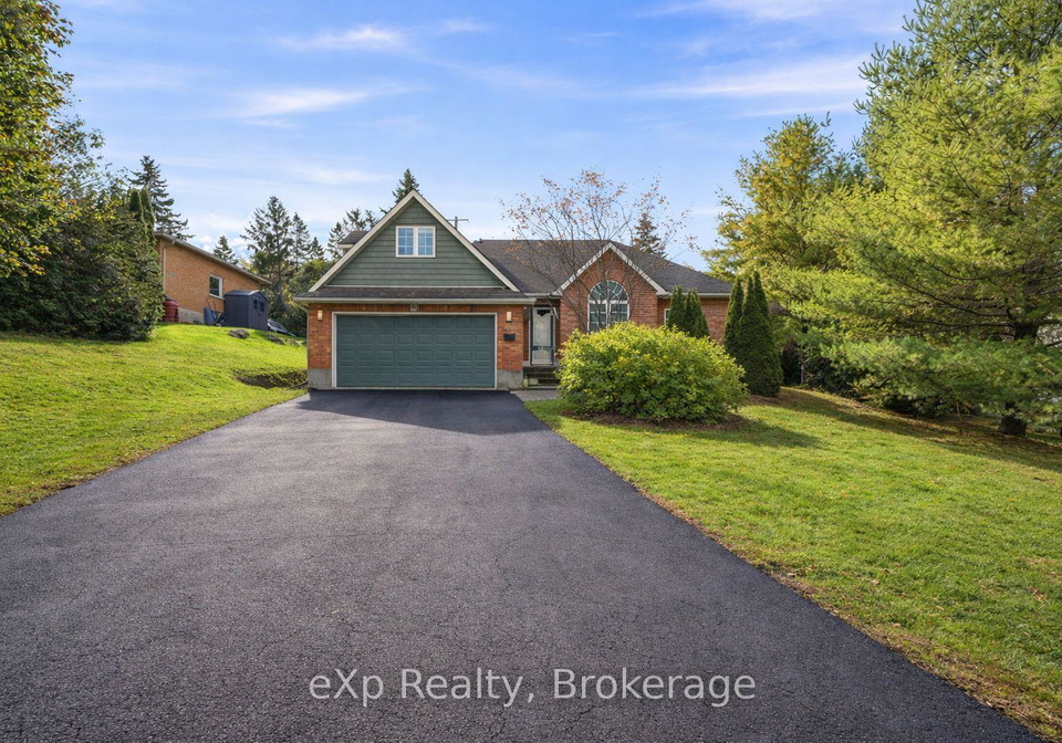 32-dickinson-court-centre-wellington-ontario-x12913260