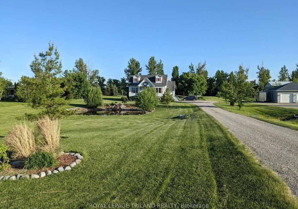 7603-zion-line-warwick-ontario-x12913332