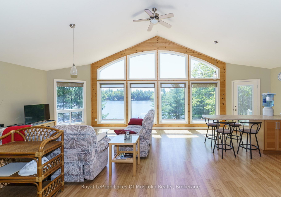 22-mile-island-gravenhurst-ontario-x12913884
