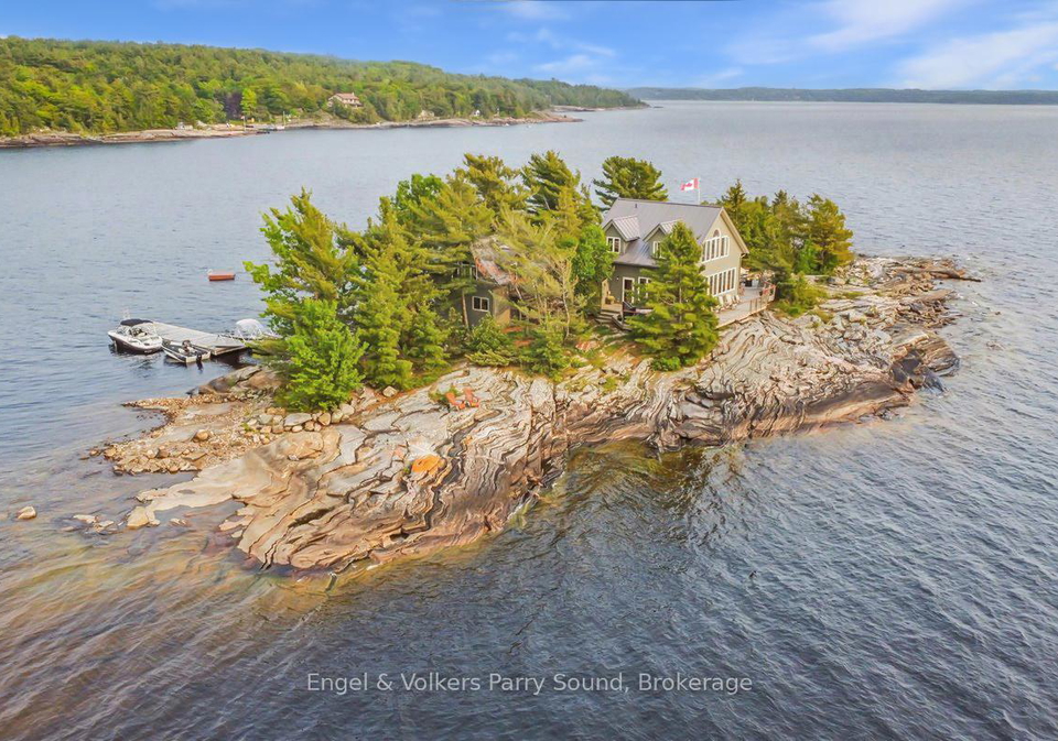 1-three-tree-island-mcdougall-ontario-x12914054