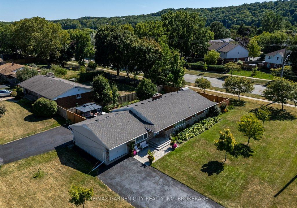 2-lynnwood-avenue-grimsby-ontario-x12914270
