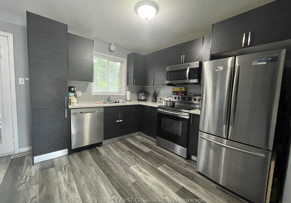 70-chapman-court-london-north-ontario-x12914316