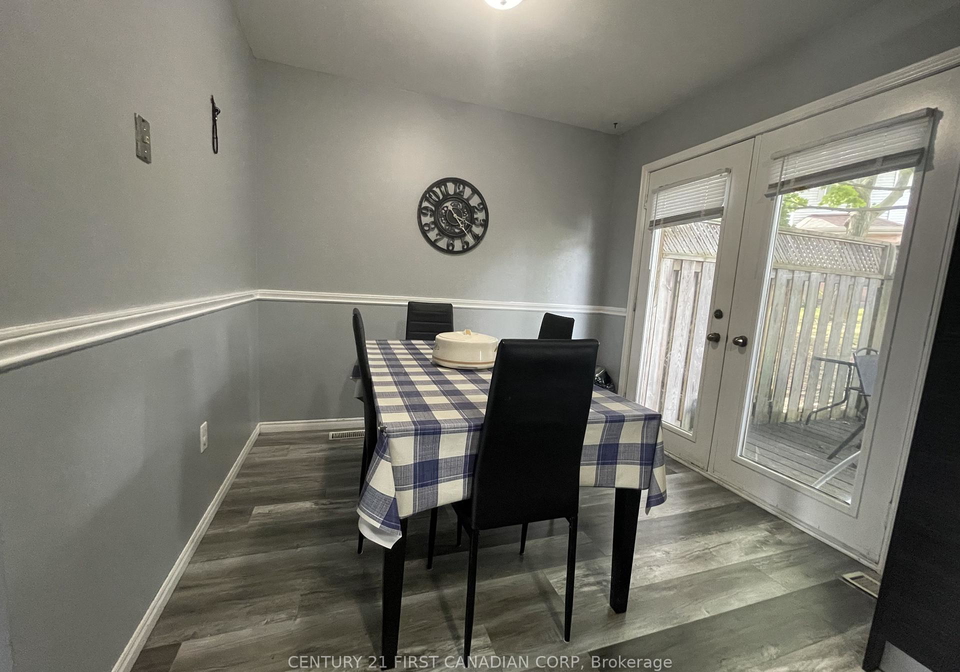 70-chapman-court-london-north-ontario-x12914316