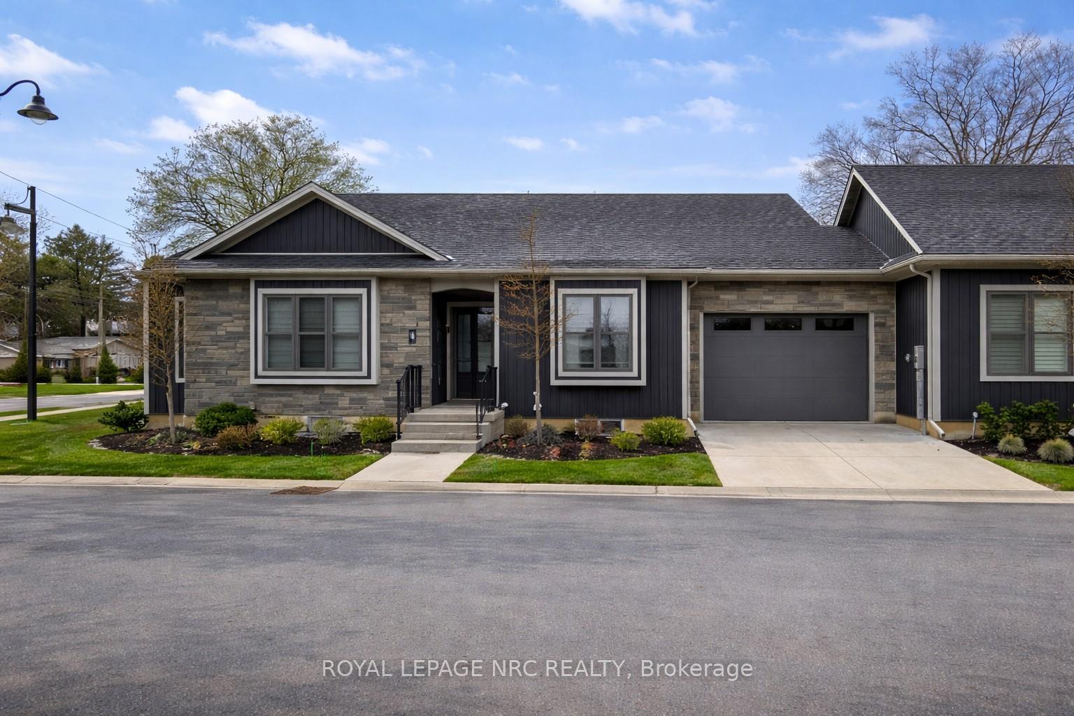 4-evergreen-common-st-catharines-ontario-x12914354