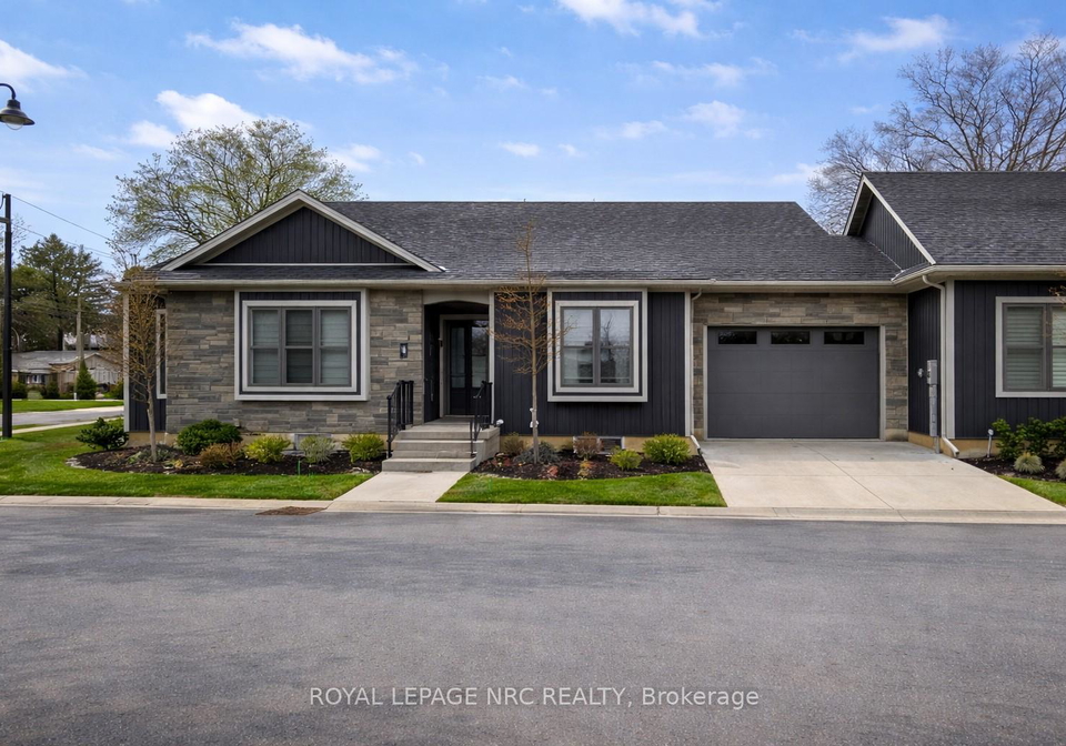 4-evergreen-common-st-catharines-ontario-x12914354