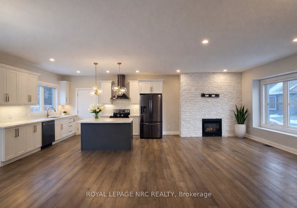 4-evergreen-common-st-catharines-ontario-x12914354