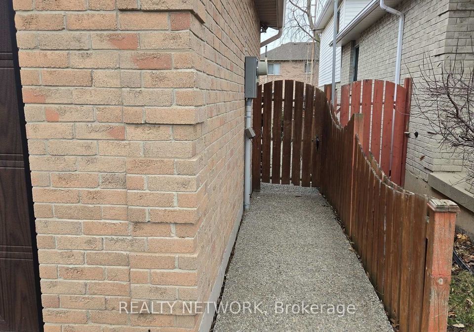 624-eaglewood-drive-hamilton-ontario-x12914356