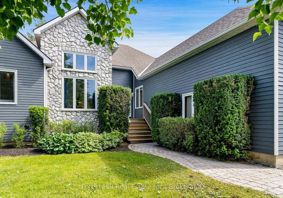 140-augusta-crescent-blue-mountains-ontario-x12914430