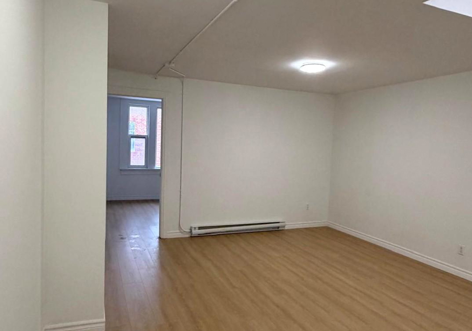 9-eby-street-kitchener-ontario-x12914618