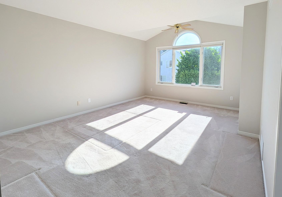 90-moresby-drive-kanata-ontario-x12915042