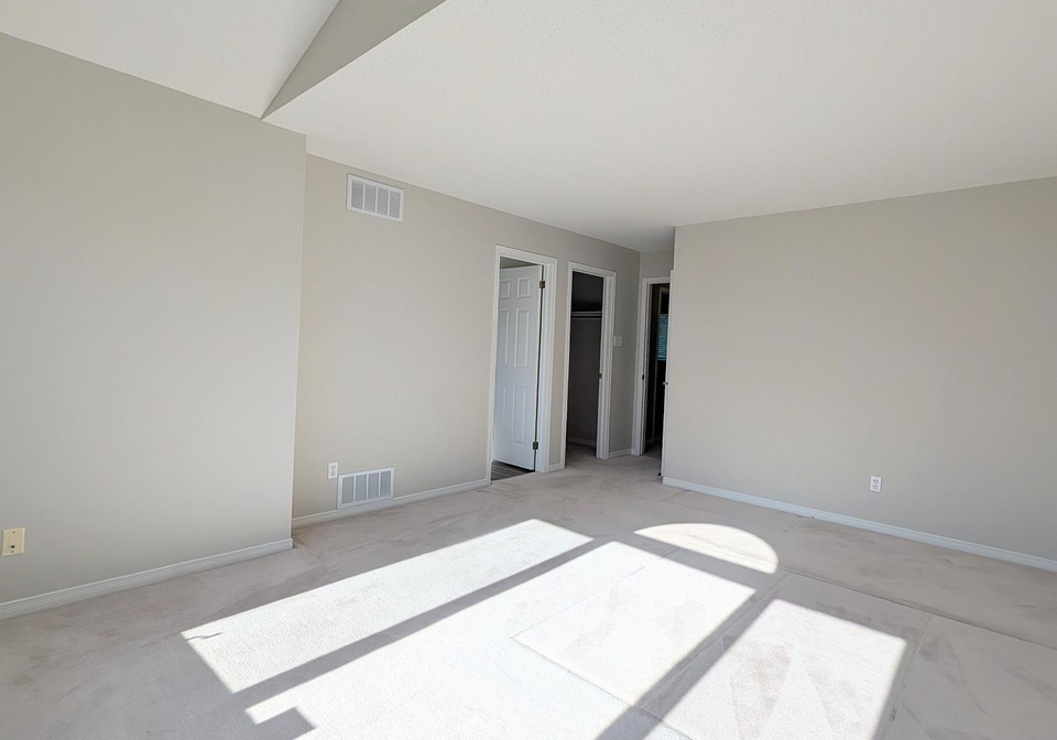 90-moresby-drive-kanata-ontario-x12915042