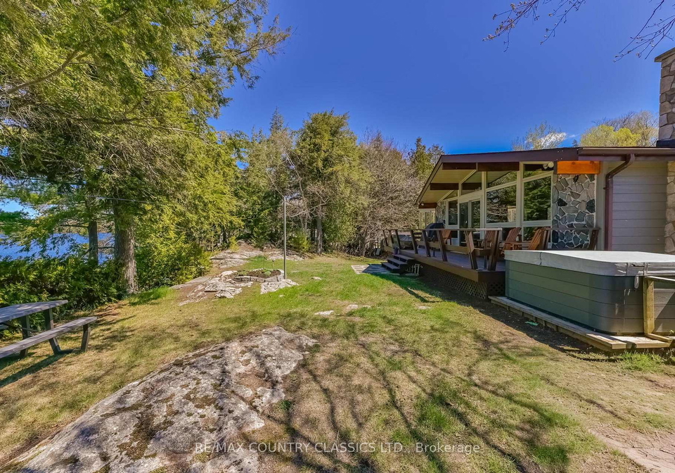 27-martin-lane-north-kawartha-ontario-x12915090