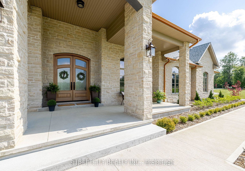 20724-denfield-road-london-north-ontario-x12915290