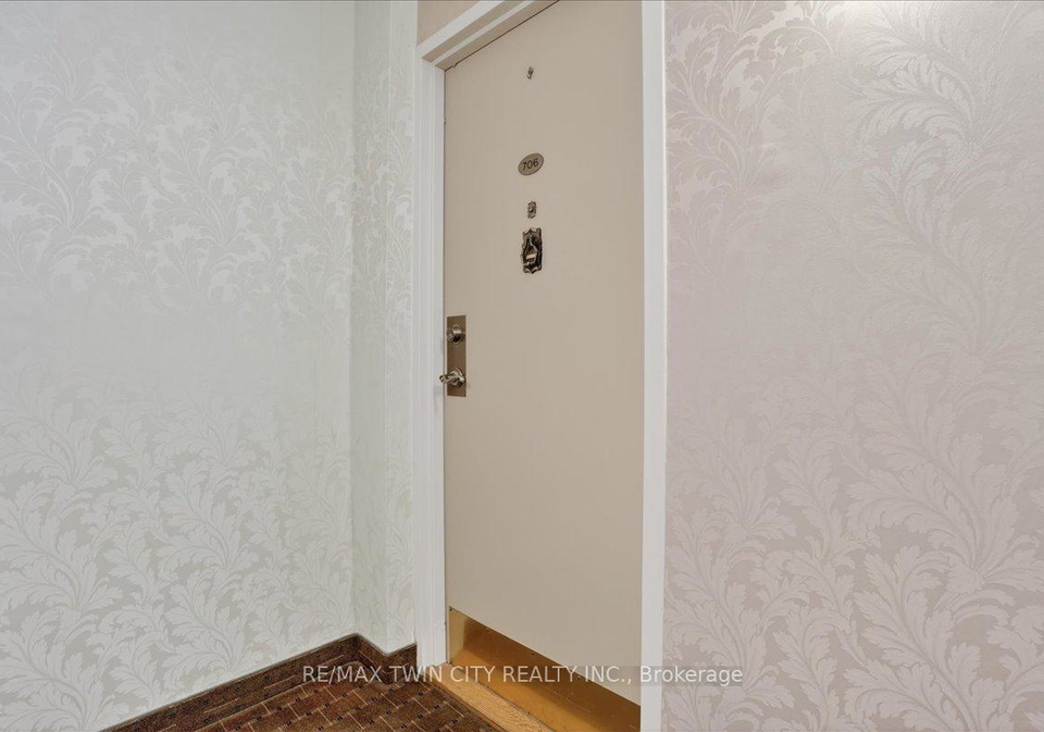 19-woodlawn-road-e-guelph-ontario-x12915390