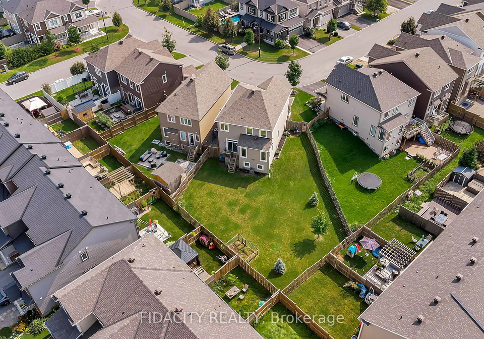16-sweetbay-circle-ottawa-ontario-x12915520