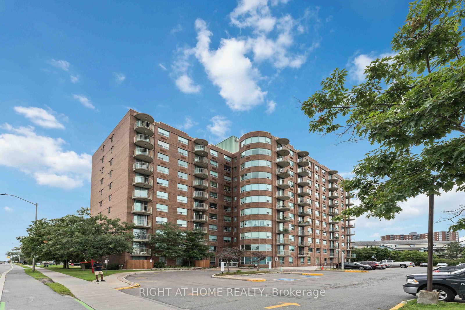 1440-heron-road-ottawa-ontario-x12915946