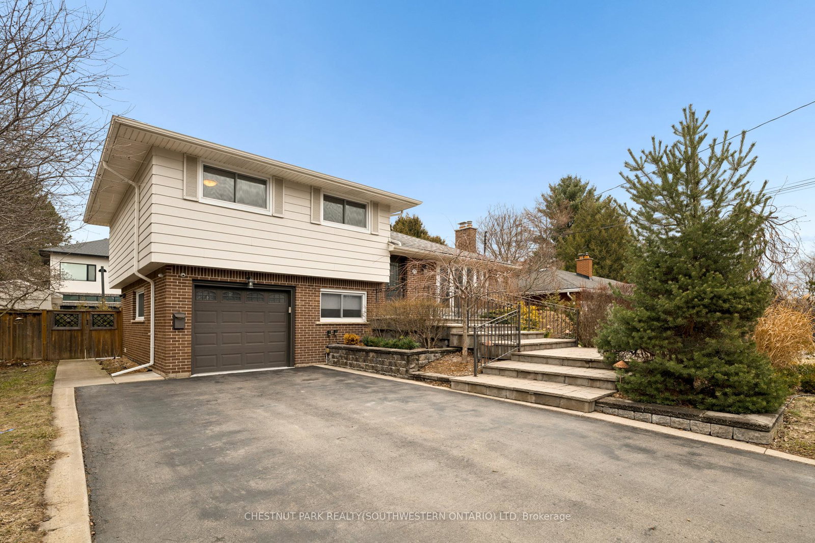 19-douglas-road-hamilton-ontario-x12916048
