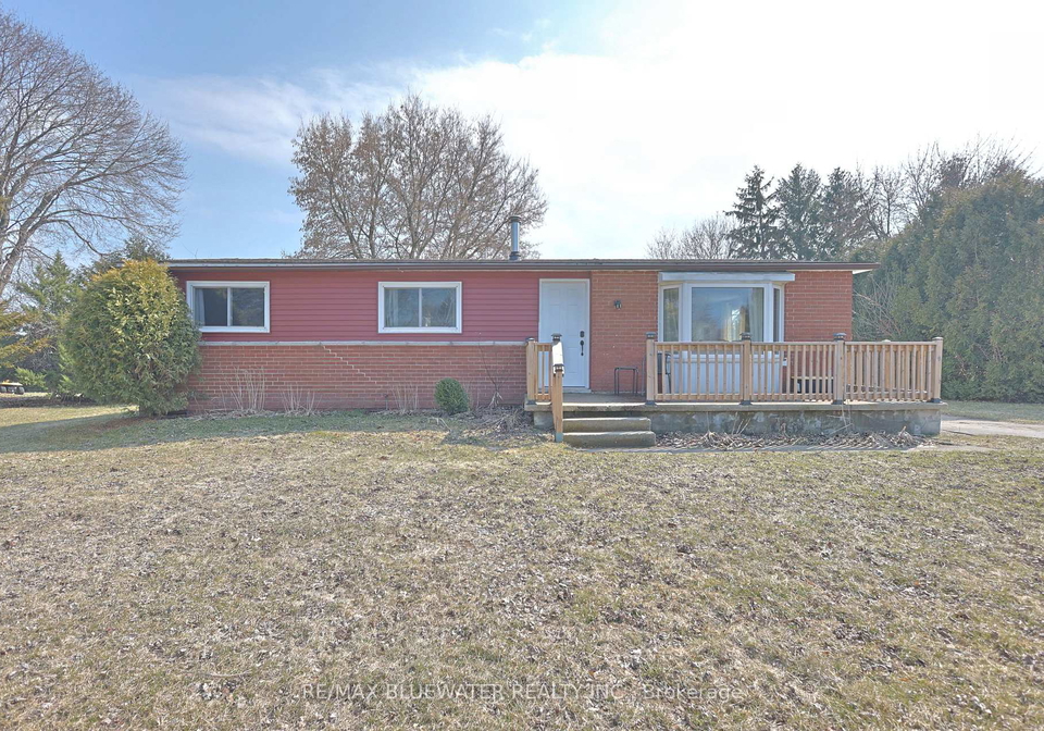 9897-eric-street-lambton-shores-ontario-x12916258