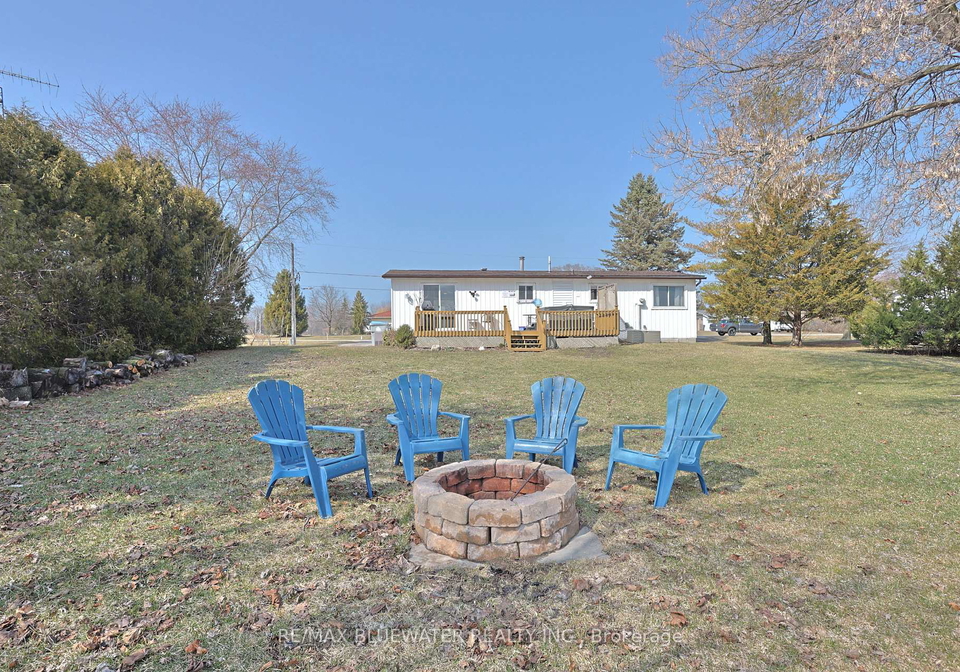 9897-eric-street-lambton-shores-ontario-x12916258