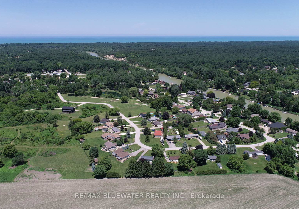 9897-eric-street-lambton-shores-ontario-x12916258