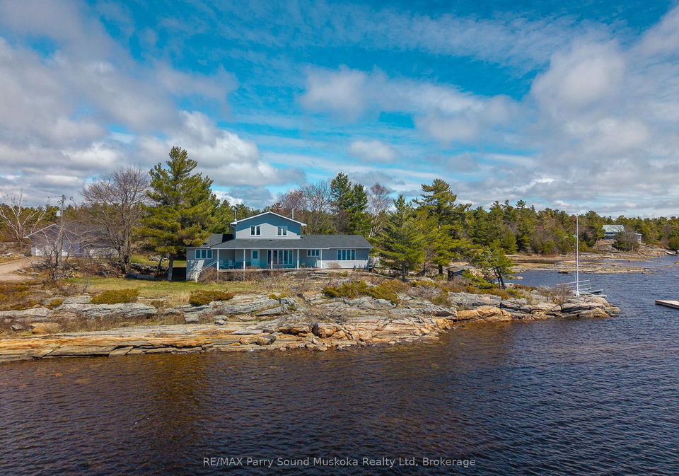 13-janet-lane-carling-ontario-x12916404
