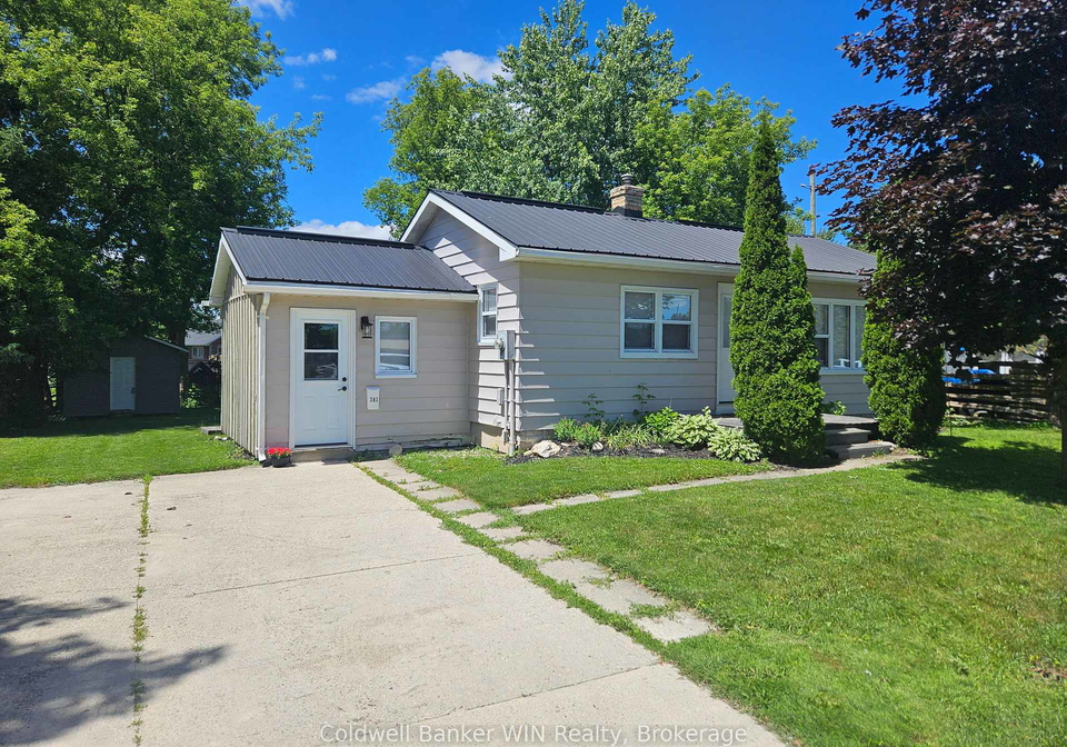383-wellington-street-e-wellington-north-ontario-x12916450
