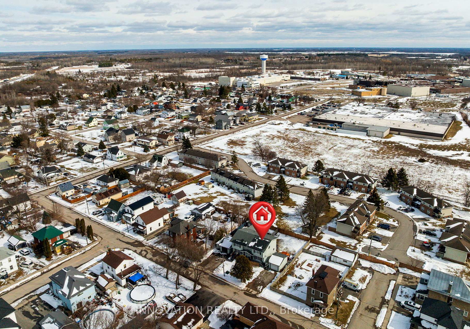 19-thomas-street-smiths-falls-ontario-x12917090