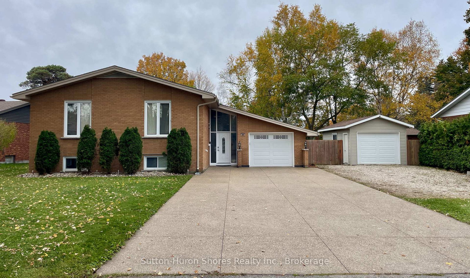 664-pine-grove-drive-saugeen-shores-ontario-x12917372
