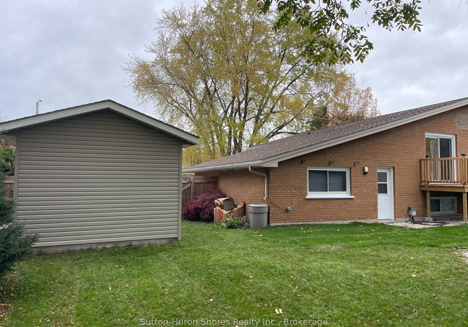 664-pine-grove-drive-saugeen-shores-ontario-x12917372