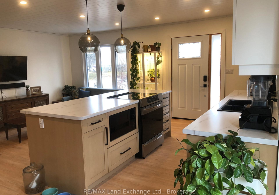682-kennard-crescent-kincardine-ontario-x12917748