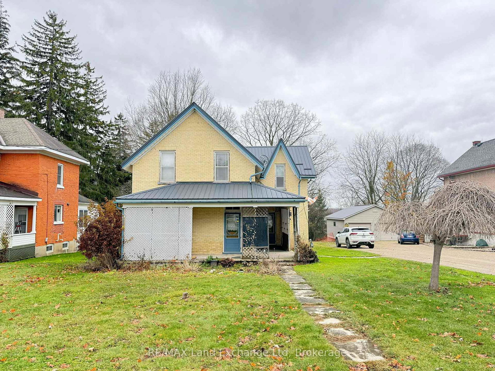 126-diagonal-road-north-huron-ontario-x12918148